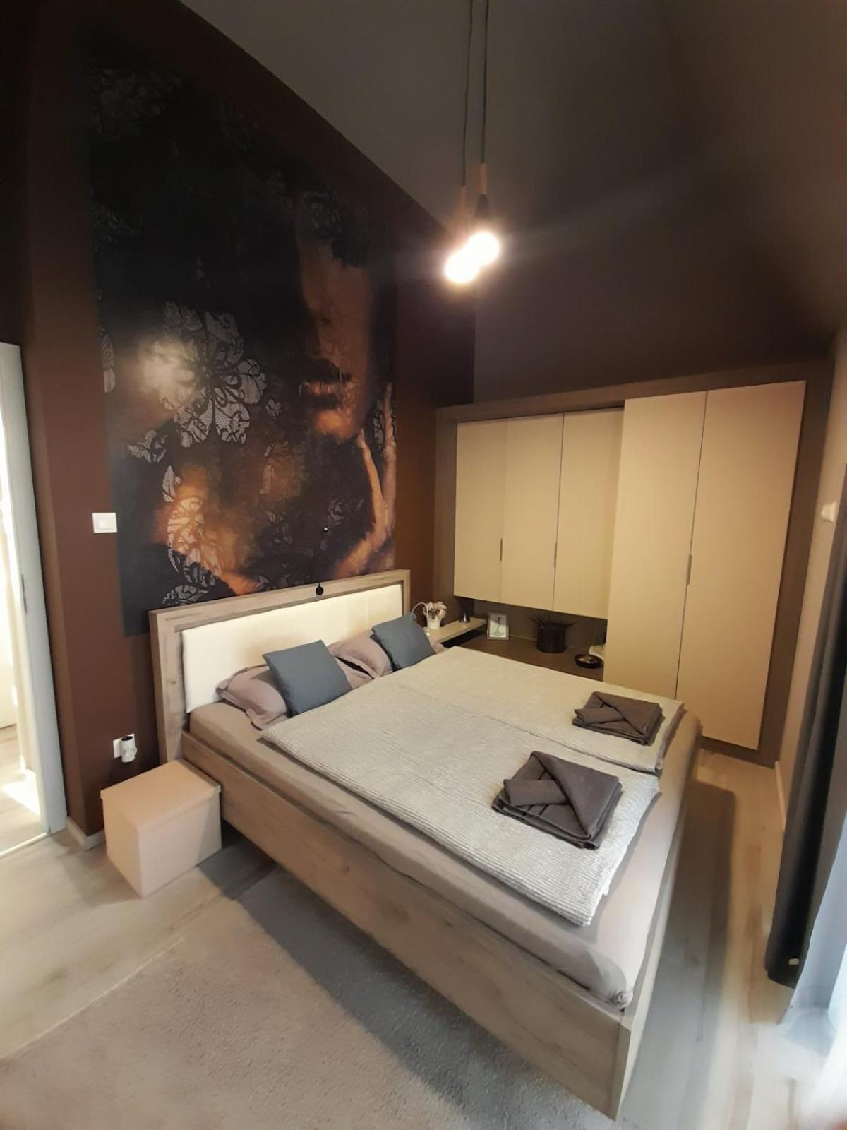 Apartament Noir Gold Penthause - Segedyn Zewnętrze zdjęcie